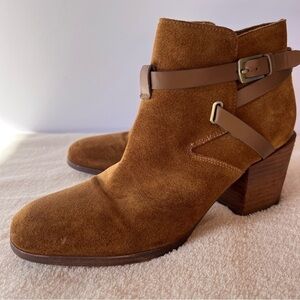 CROWN VINTAGE BLOCK STACKED HEEL ZIPPER SUEDE ANKLE BOOTIES SIZE 7.5